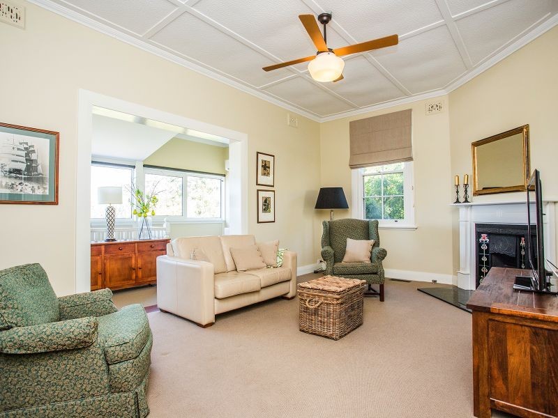 35 Keswick Street, Cowra NSW 2794