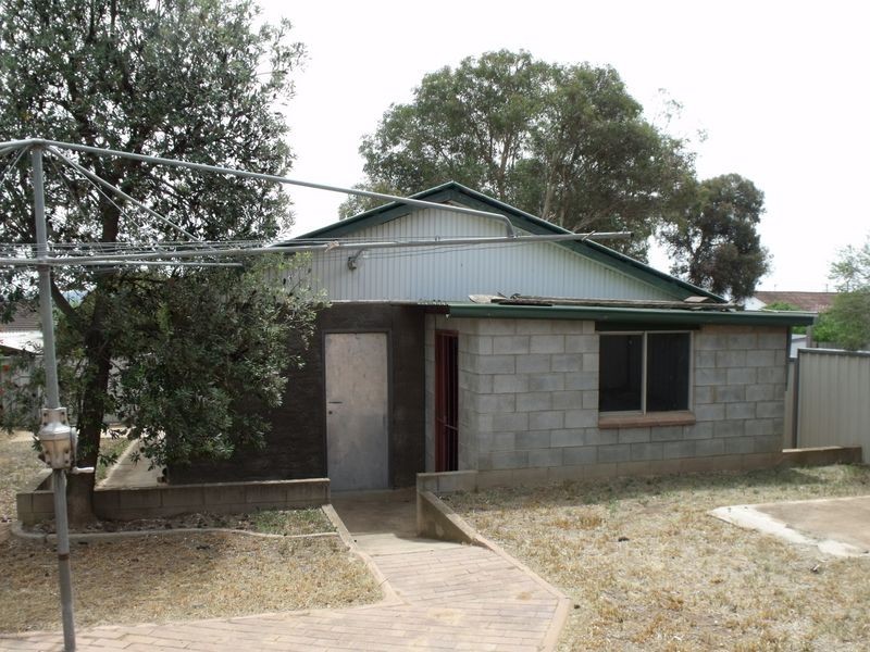 16 Nelson Street, Cowra NSW 2794