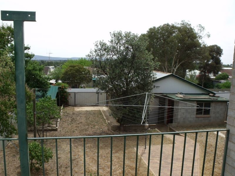 16 Nelson Street, Cowra NSW 2794