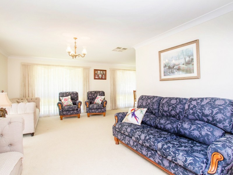 37 Evans Street, Cowra NSW 2794