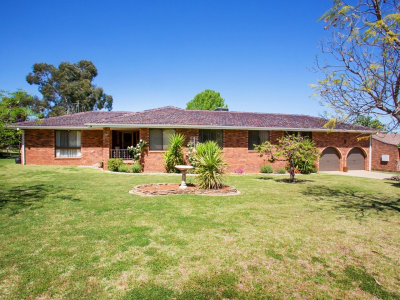 37 Evans Street, Cowra NSW 2794