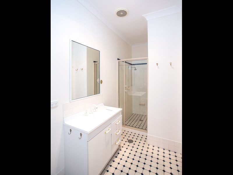 54 Tallarook Road, Cowra NSW 2794