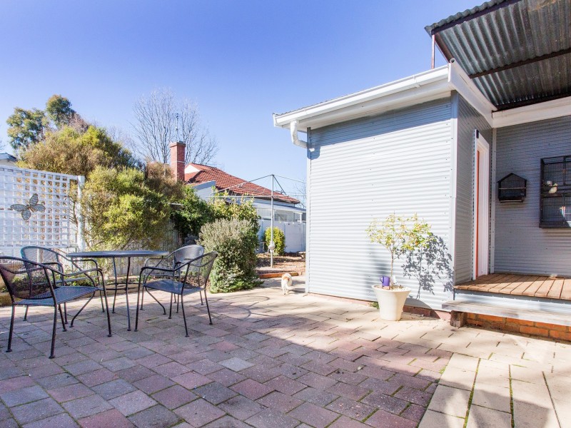 36 Campbell Street, Cowra NSW 2794