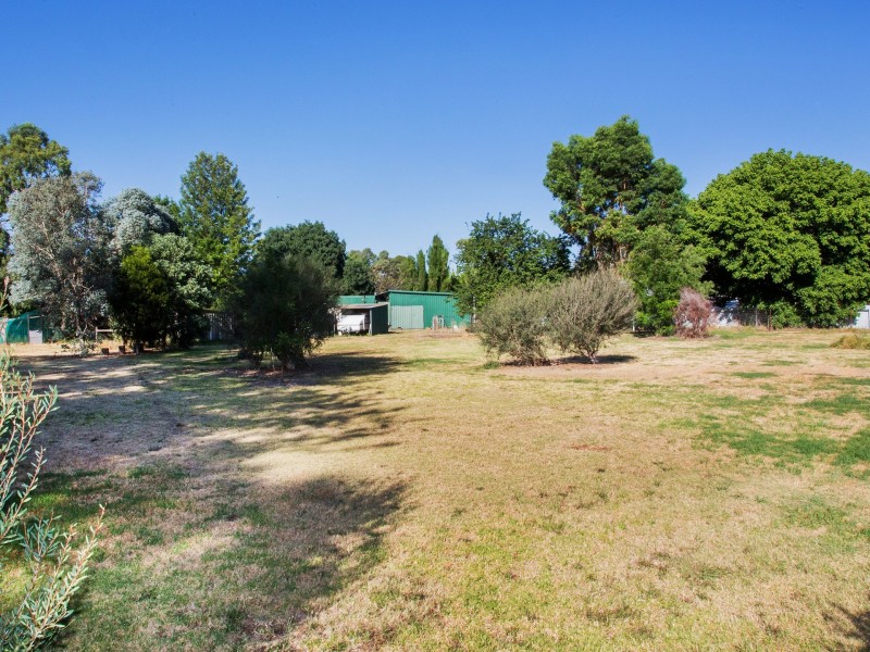 38 Campbell Street, Cowra NSW 2794