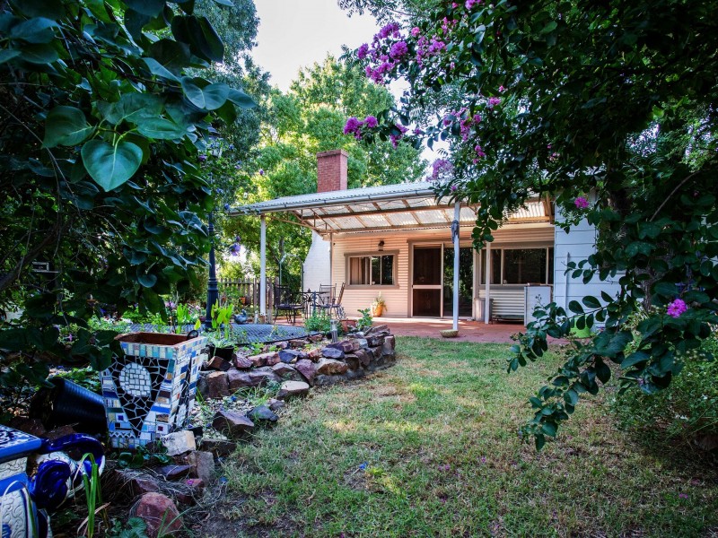 38 Campbell Street, Cowra NSW 2794