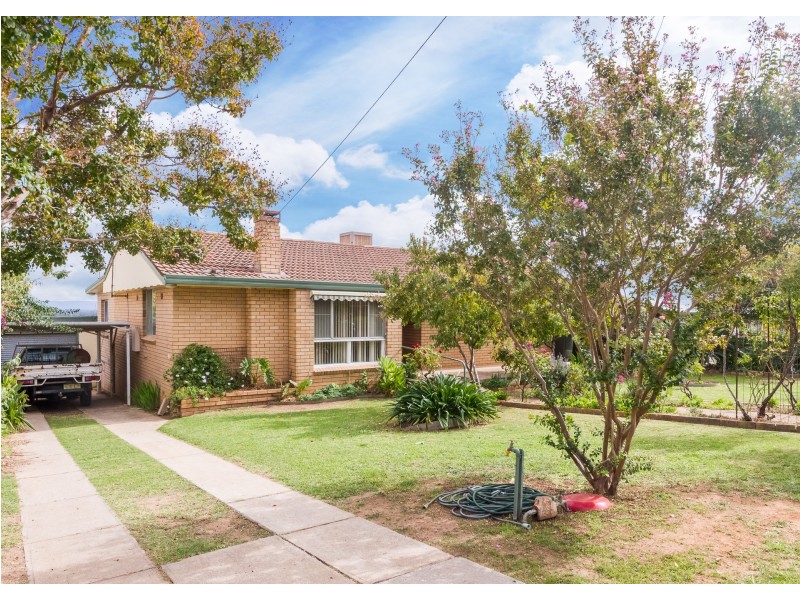 8 Bligh Street, Cowra NSW 2794
