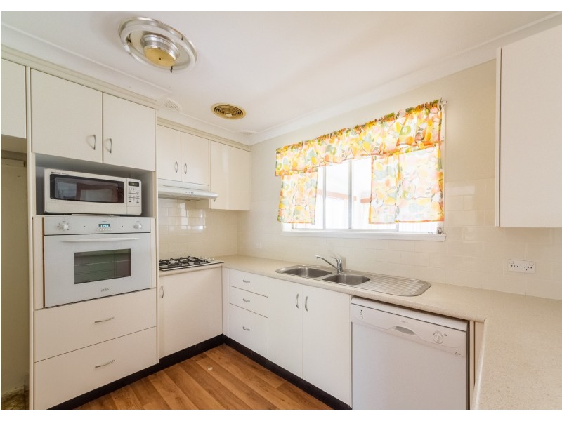 8 Bligh Street, Cowra NSW 2794