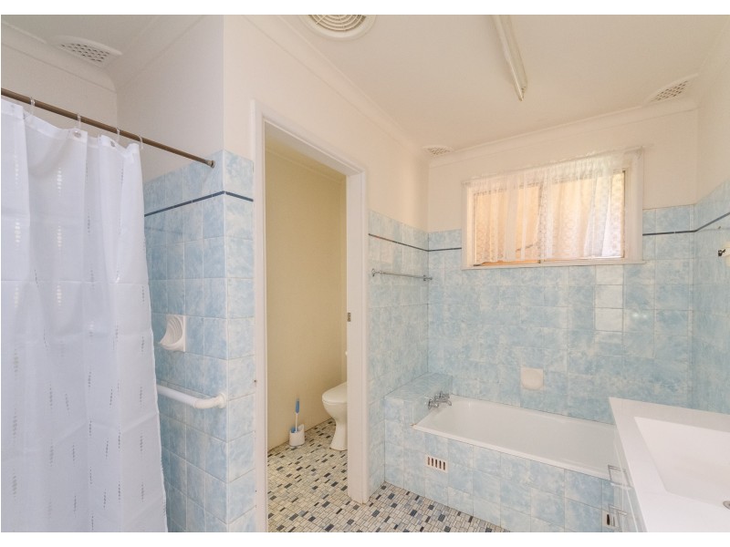 8 Bligh Street, Cowra NSW 2794