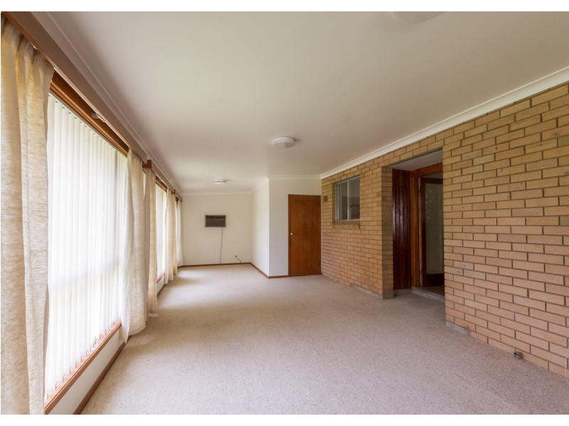 8 Bligh Street, Cowra NSW 2794