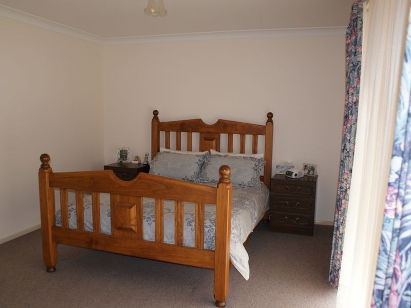 38 Darling Avenue, Cowra NSW 2794