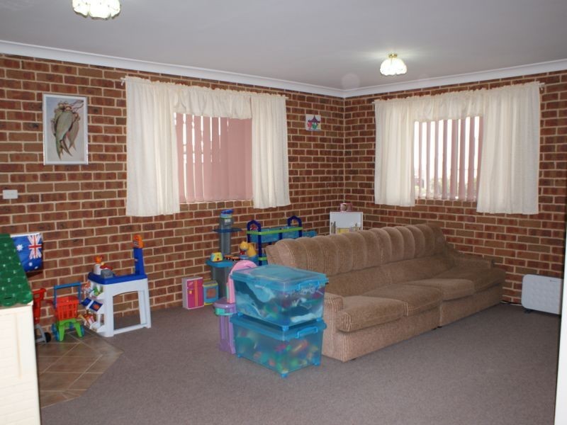 38 Darling Avenue, Cowra NSW 2794