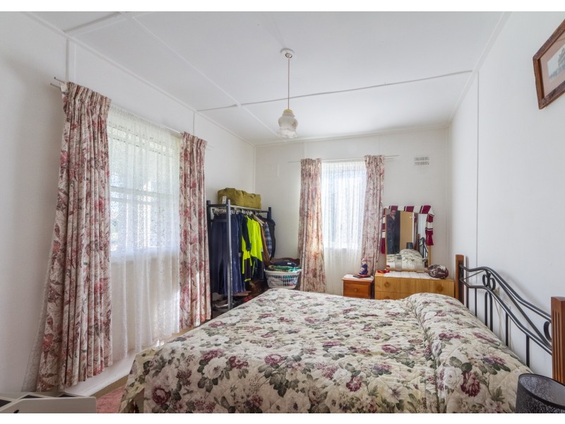 22 Hartley Street, Cowra NSW 2794