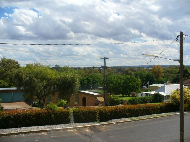 14a Liverpool Street, Cowra NSW 2794