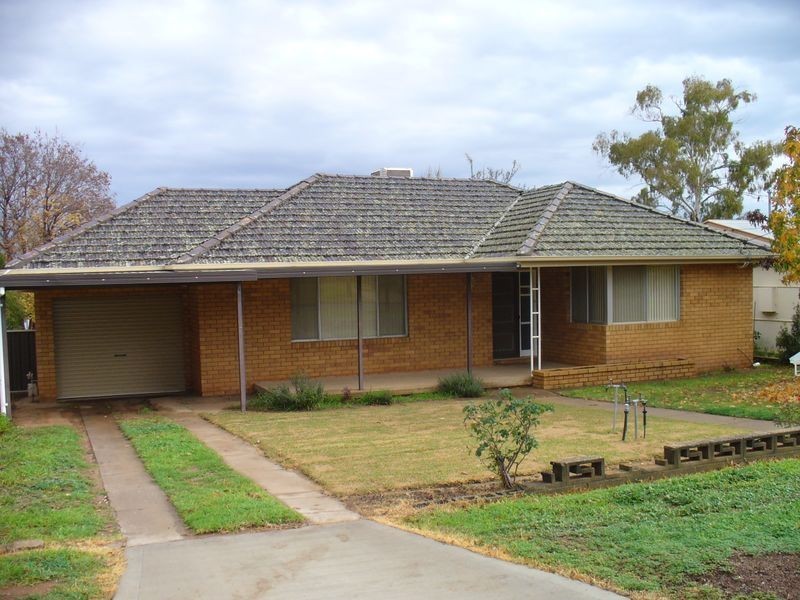 10 Kibbler Street, Cowra NSW 2794