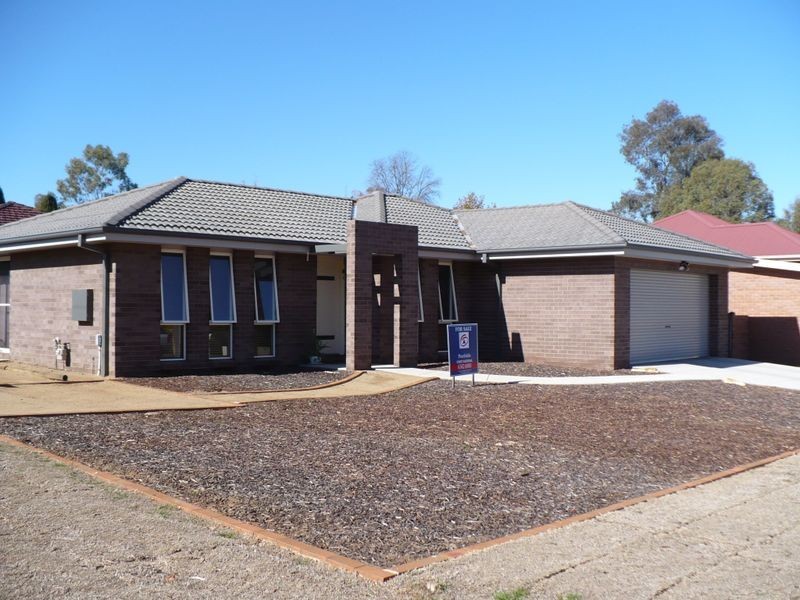 35 Nelson Street, Cowra NSW 2794