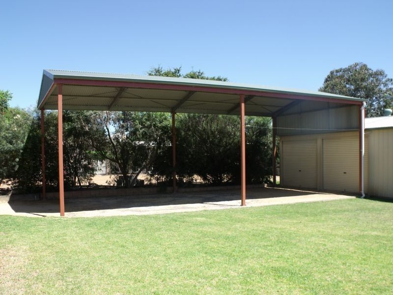 84 Waratah Street, Cowra NSW 2794