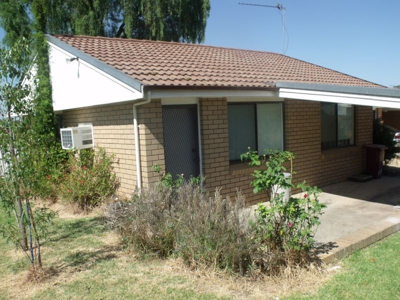 13D Coolabah Crescent, Cowra NSW 2794