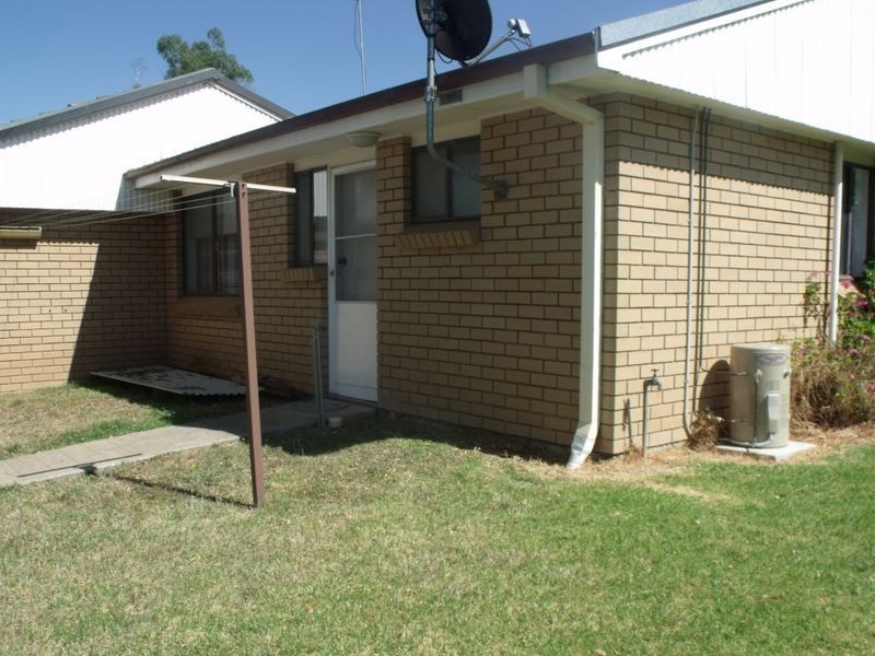 13D Coolabah Crescent, Cowra NSW 2794