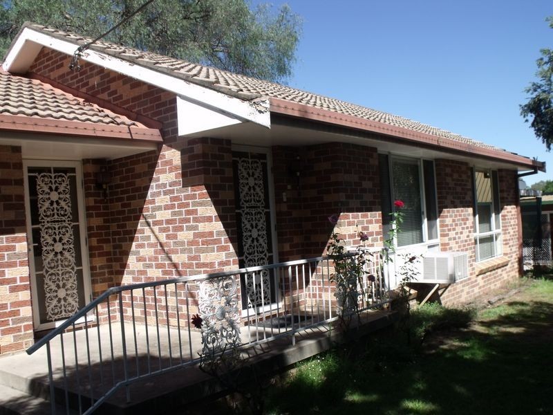 11B Vaux Lane, Cowra NSW 2794