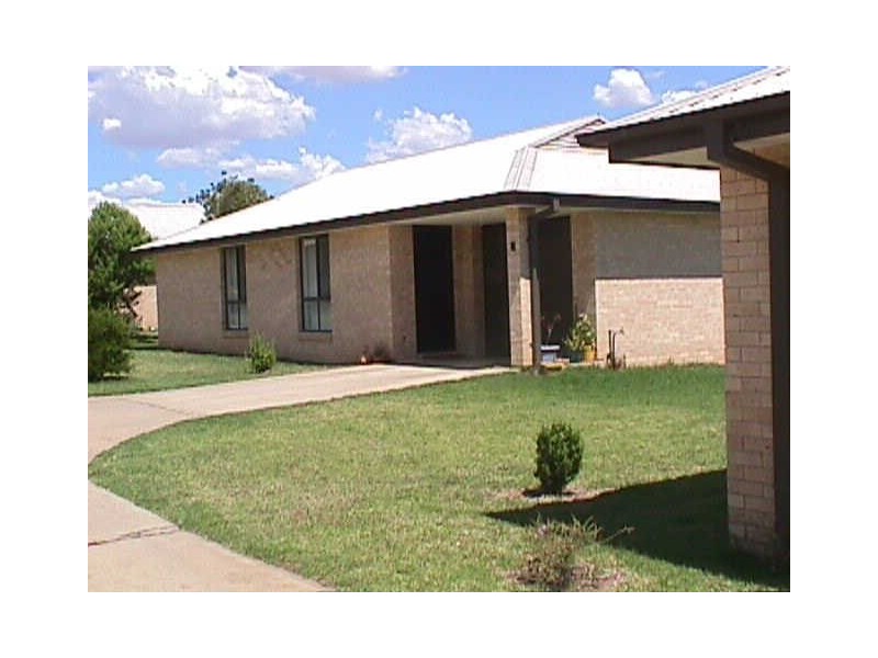 2/53 Wellington Street, Cowra NSW 2794
