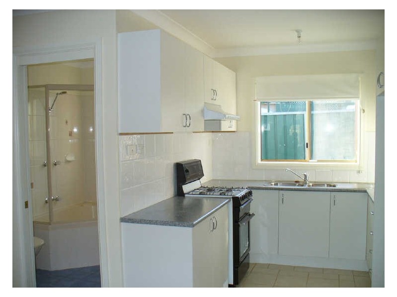 22B Darling Avenue, Cowra NSW 2794