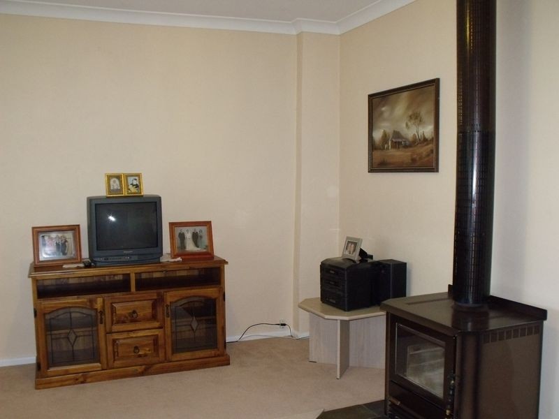 6 Courallie Street, Cowra NSW 2794