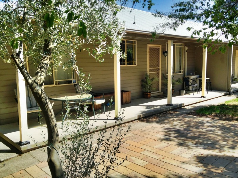 3/5 Waugoola Street, Cowra NSW 2794
