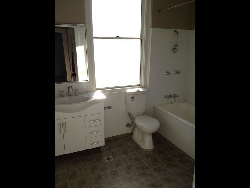 1 Ina Drive, Cowra NSW 2794