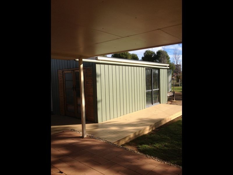 4 River Park Road, Cowra NSW 2794