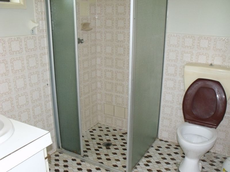 13C Coolabah Crescent, Cowra NSW 2794