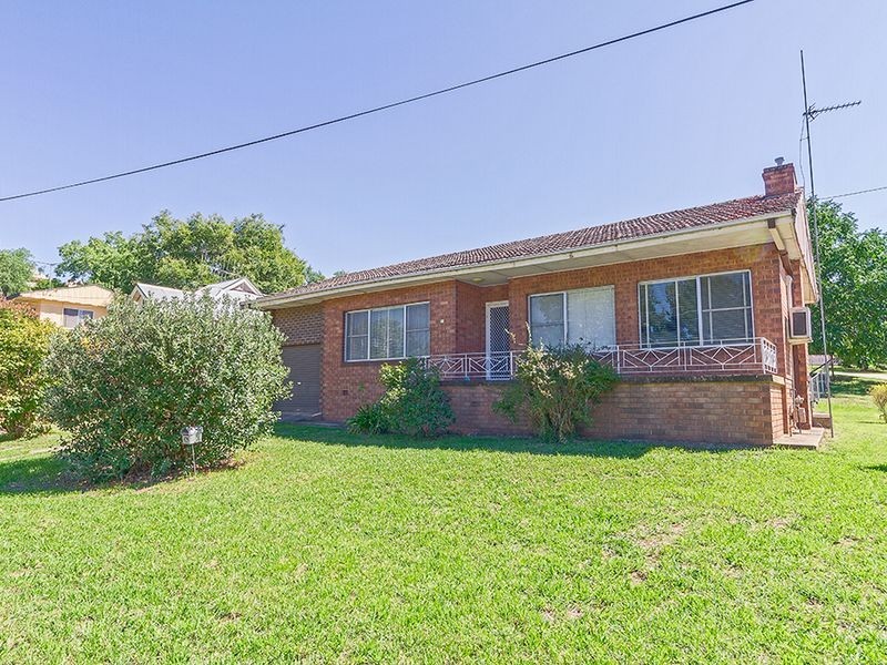 26 Liverpool Street, Cowra NSW 2794