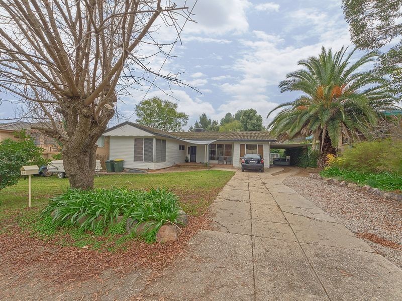 24 Pitt Street, Cowra NSW 2794