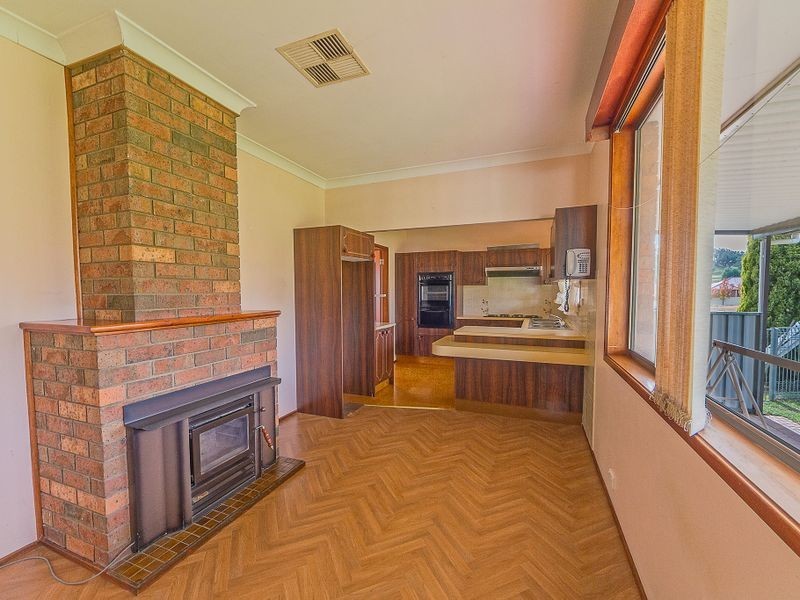 6 Lentara Street, Cowra NSW 2794