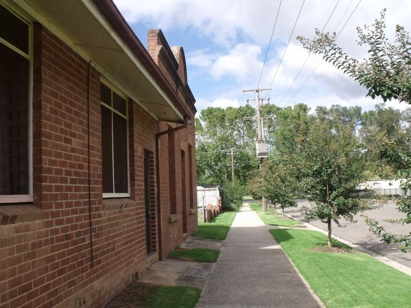 4/1 Lachlan Street, Cowra NSW 2794