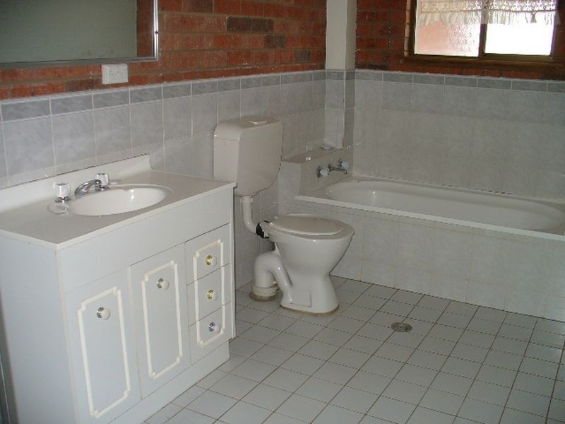 3/42 Evans Street, Cowra NSW 2794