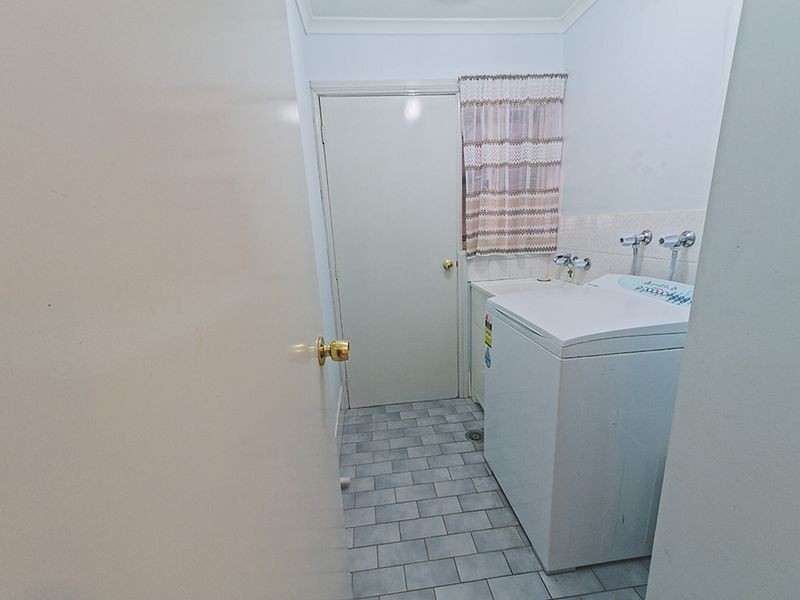 10 Echuca Place, Cowra NSW 2794