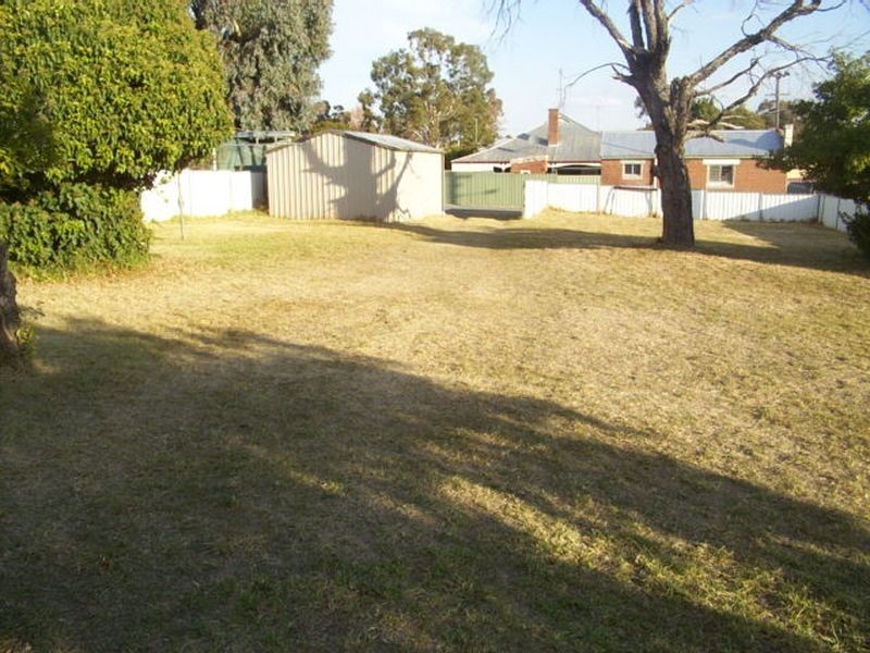 17 Parkes Street, Cowra NSW 2794