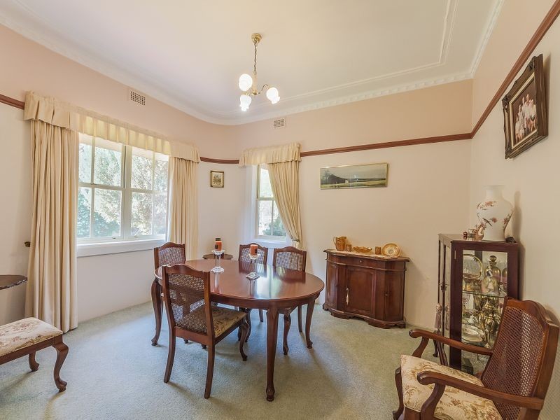 5 Bennelong Place, Cowra NSW 2794