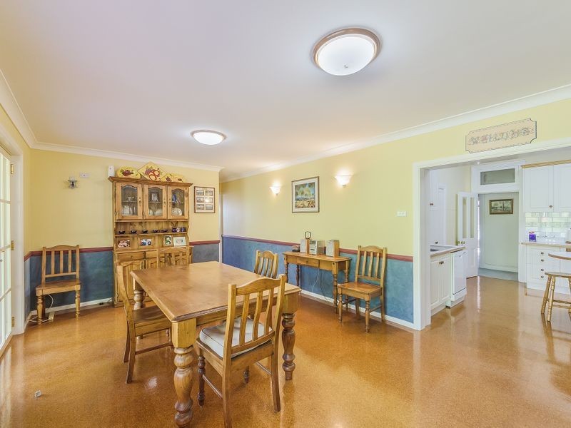 5 Bennelong Place, Cowra NSW 2794