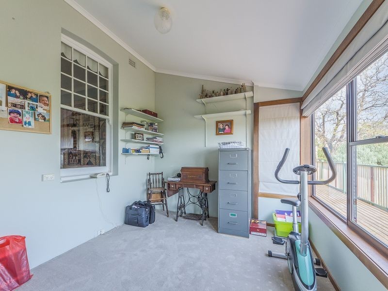 5 Bennelong Place, Cowra NSW 2794
