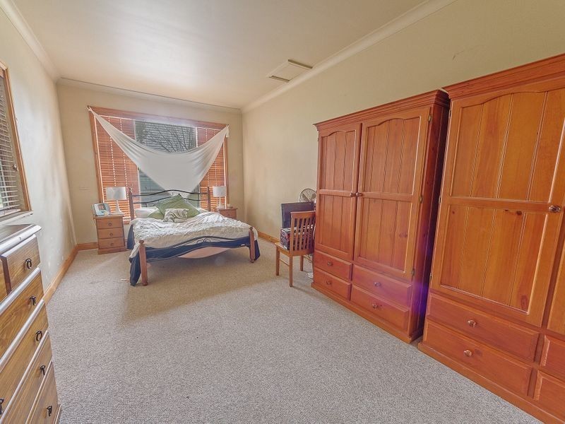 24 Pitt Street, Cowra NSW 2794