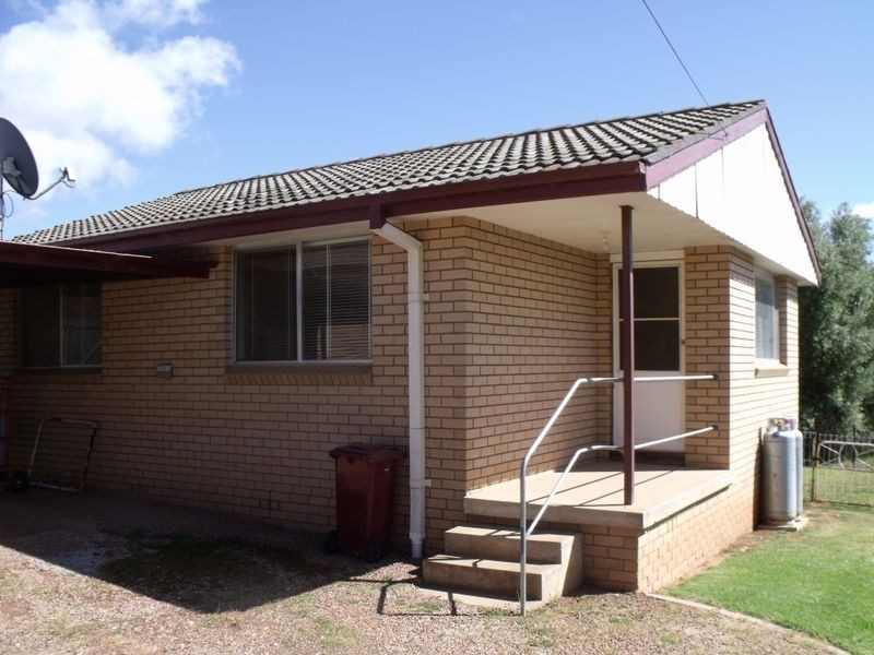 35b Walker Street, Cowra NSW 2794