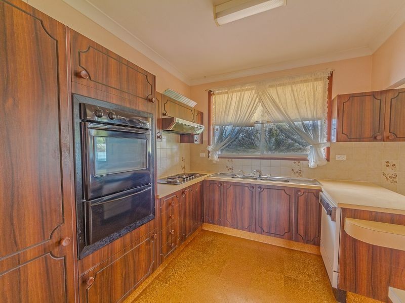 6 Lentara Street, Cowra NSW 2794