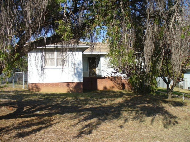 59 Lee Street, Cowra NSW 2794