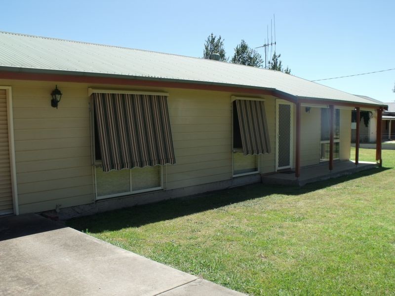 84 Waratah Street, Cowra NSW 2794