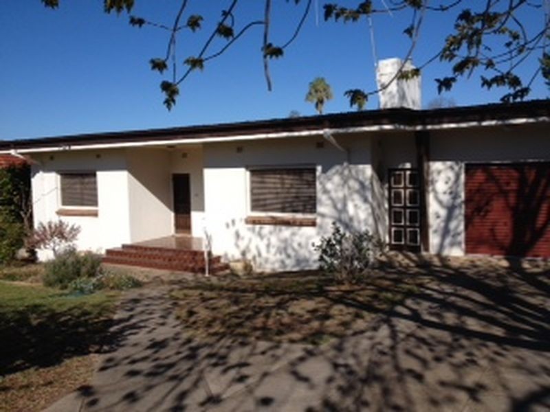 16 Lachlan Street, Cowra NSW 2794
