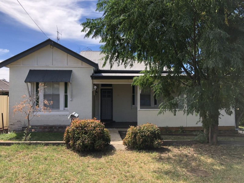 46 Vaux Street, Cowra NSW 2794