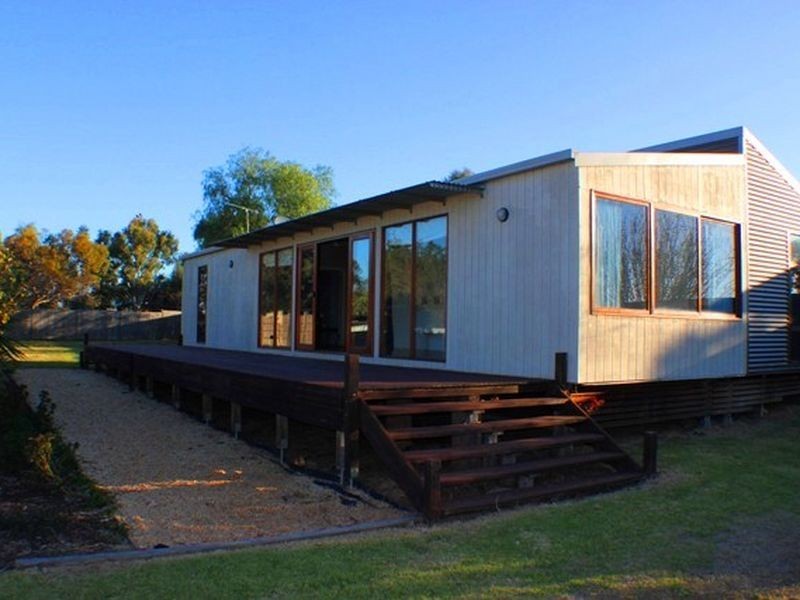 76 Lyall Street, Cowra NSW 2794