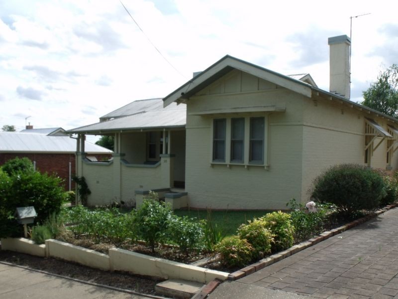 116 Fitzroy Street, Cowra NSW 2794