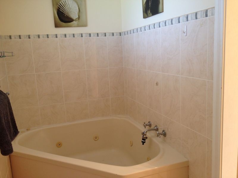 24 Ranken Street, Cowra NSW 2794